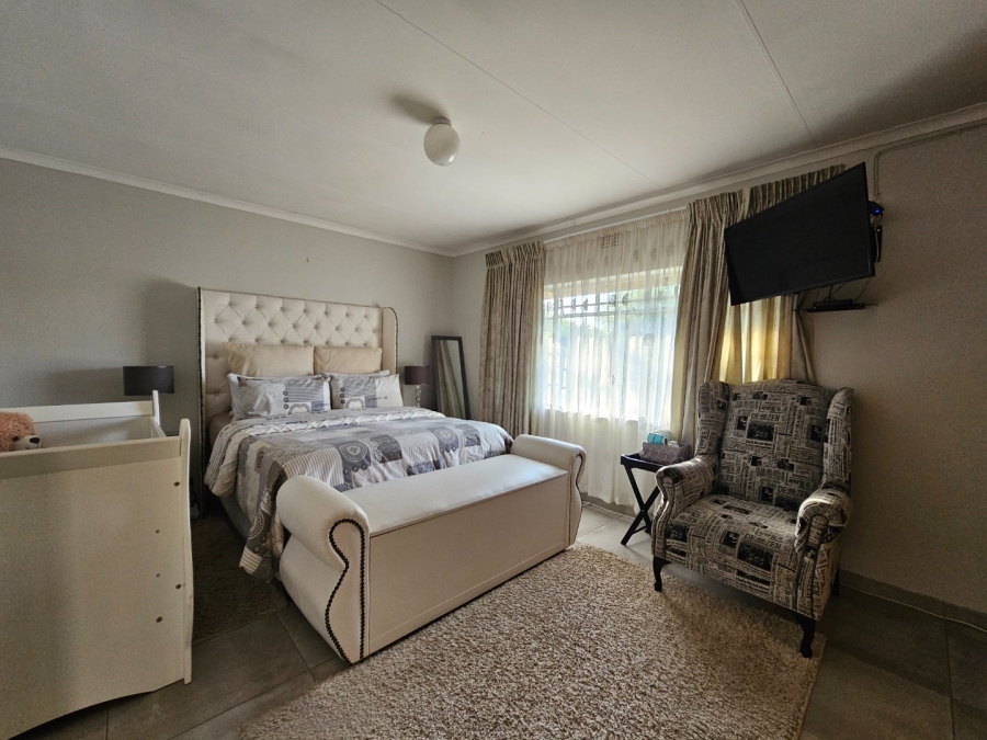 3 Bedroom Property for Sale in Vaalpark Free State